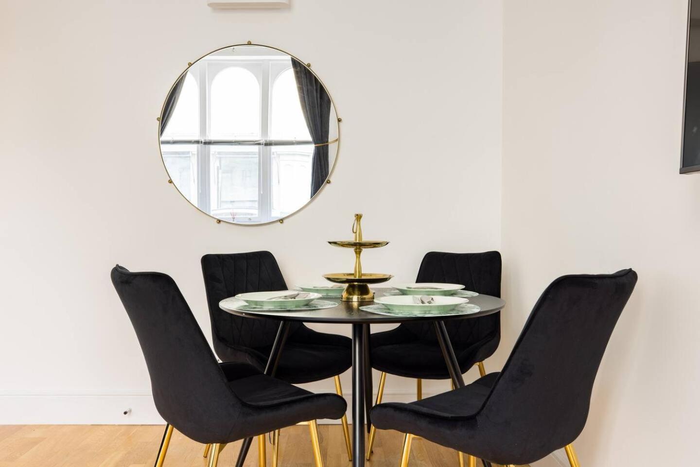 Appartement Niru Experience Huge Private Terrace à Londres Extérieur photo